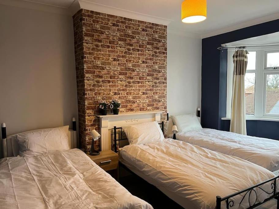 Ovington Grove 2 Fully Equipped Kitchen Free Parking 3 Bedrooms Netflix Newcastle-upon-Tyne Extérieur photo