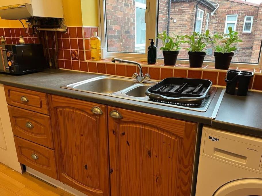 Ovington Grove 2 Fully Equipped Kitchen Free Parking 3 Bedrooms Netflix Newcastle-upon-Tyne Extérieur photo