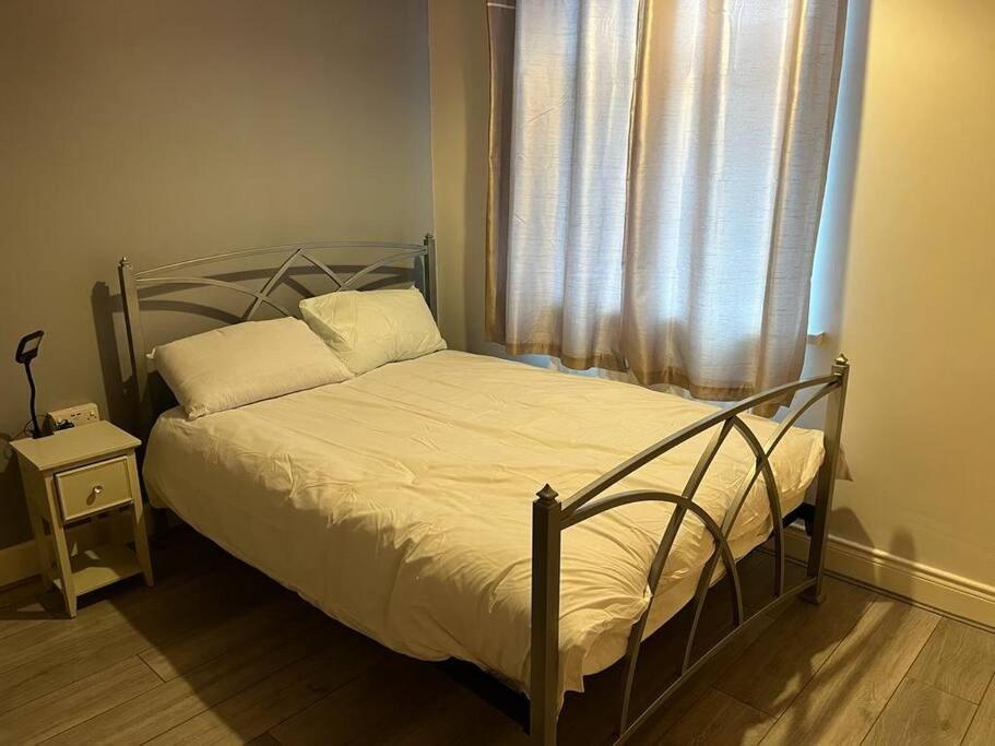 Ovington Grove 2 Fully Equipped Kitchen Free Parking 3 Bedrooms Netflix Newcastle-upon-Tyne Extérieur photo