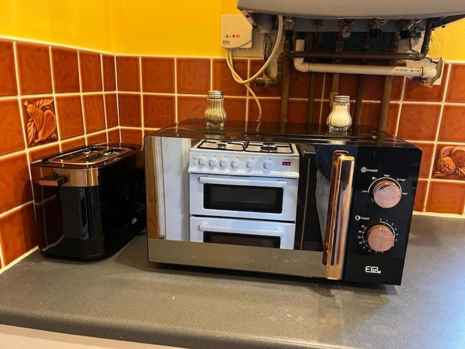 Ovington Grove 2 Fully Equipped Kitchen Free Parking 3 Bedrooms Netflix Newcastle-upon-Tyne Extérieur photo